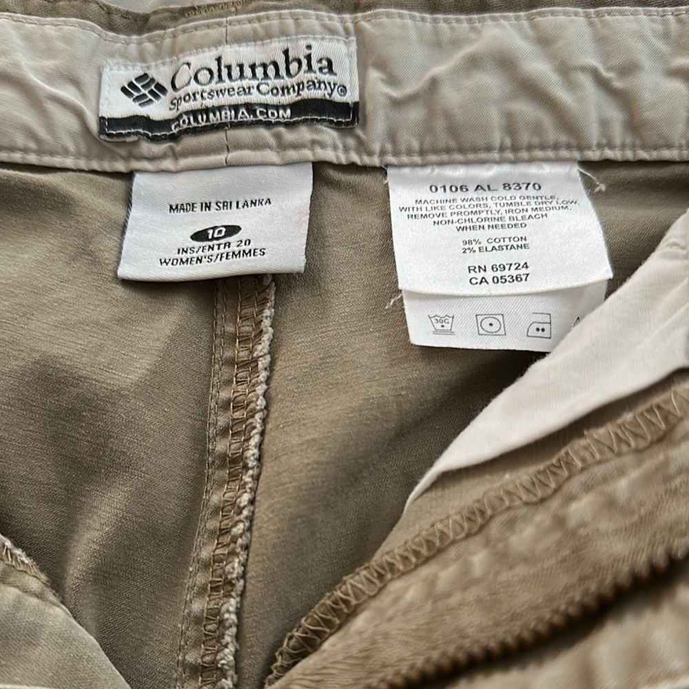 Casual Khaki Capri Pants - Picture 3 of 3